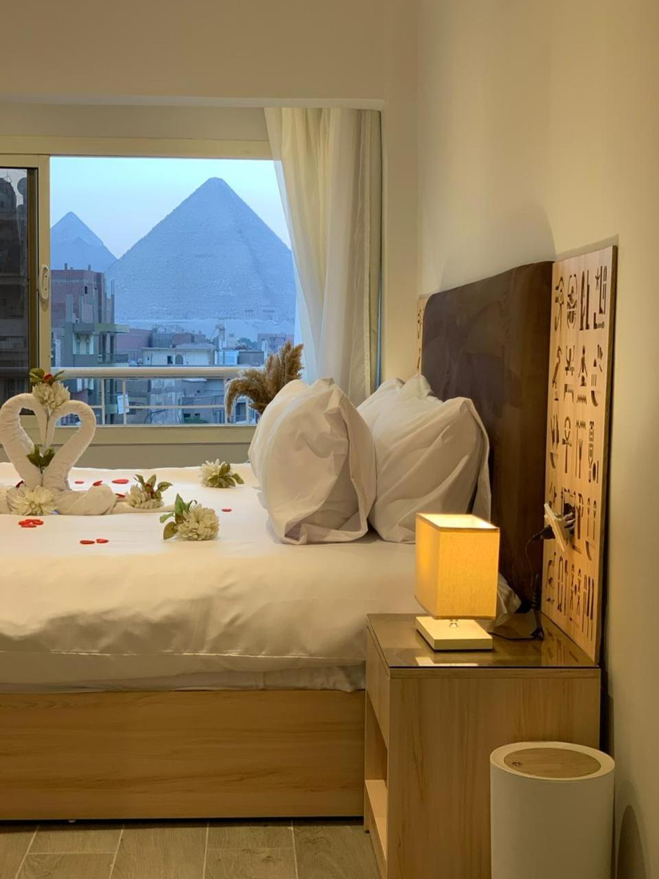 Khufu Pyramids Inn Nazlet el-Sîsi Extérieur photo