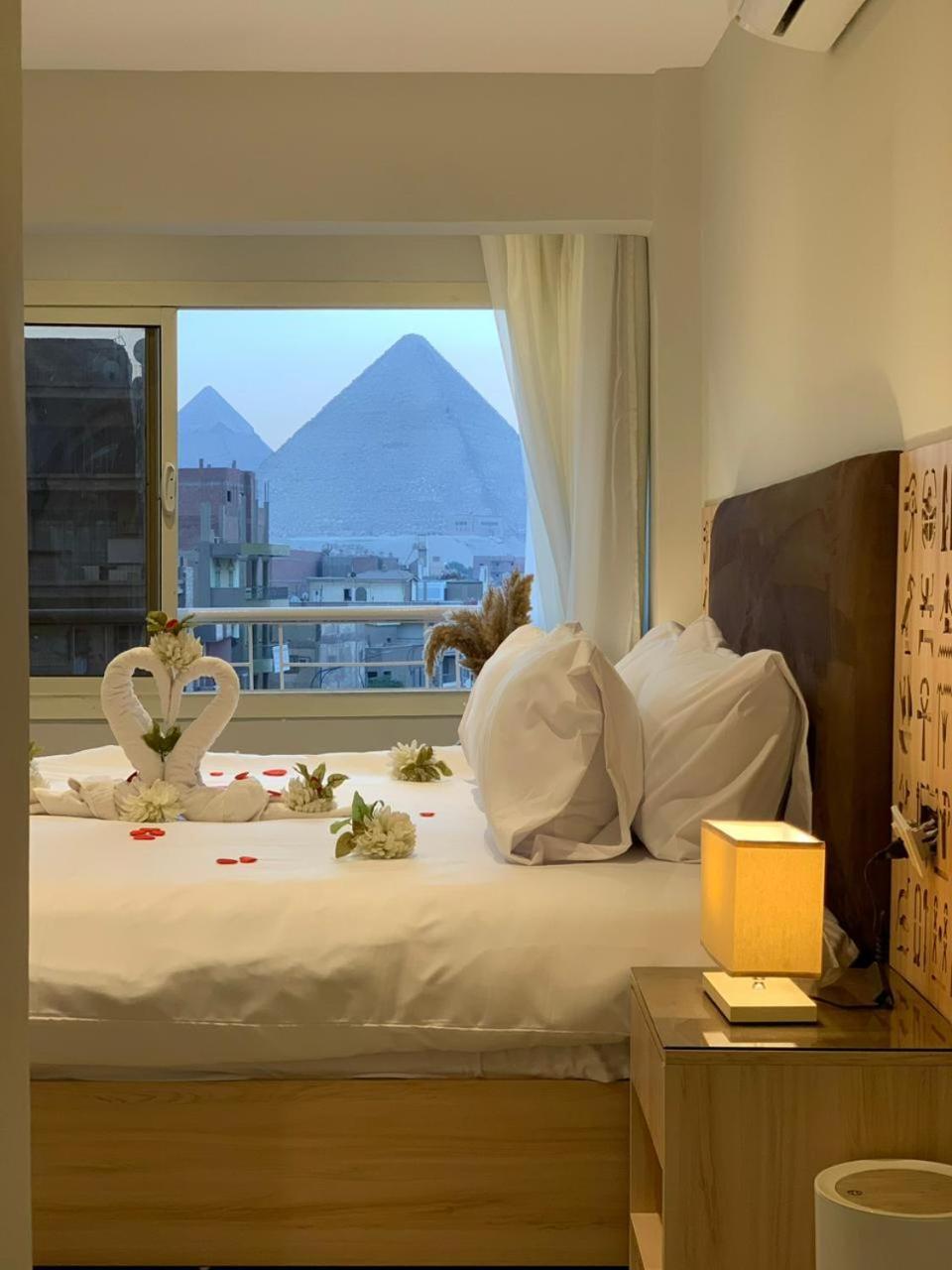 Khufu Pyramids Inn Nazlet el-Sîsi Extérieur photo