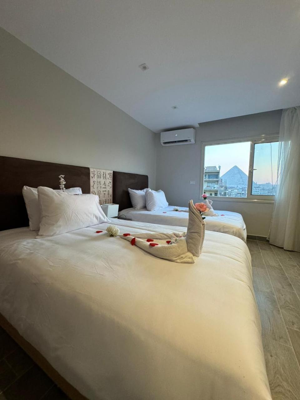 Khufu Pyramids Inn Nazlet el-Sîsi Extérieur photo