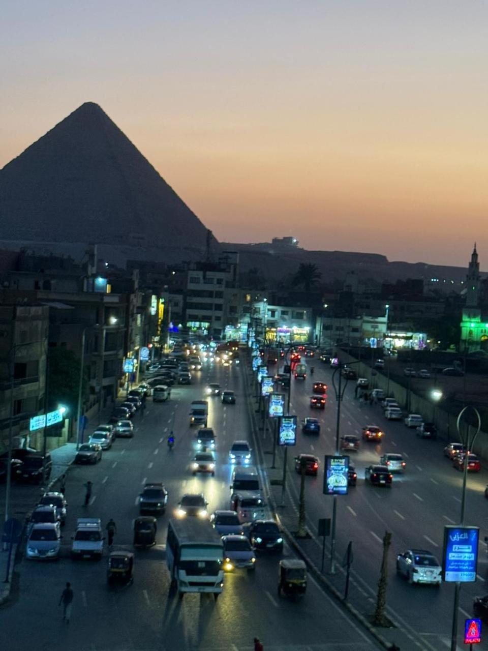 Khufu Pyramids Inn Nazlet el-Sîsi Extérieur photo